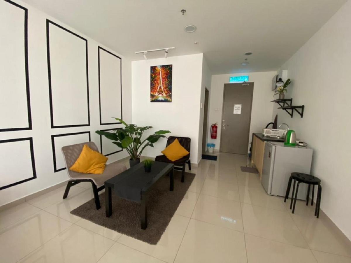 Pinnacle Pj @ Penguin Homes Petaling Jaya Exterior photo