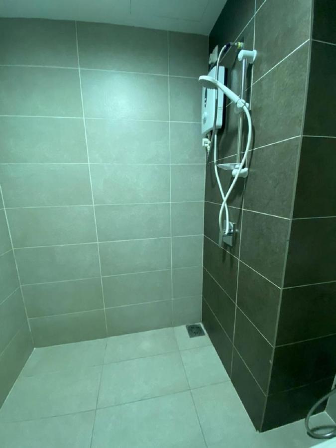 Pinnacle Pj @ Penguin Homes Petaling Jaya Exterior photo