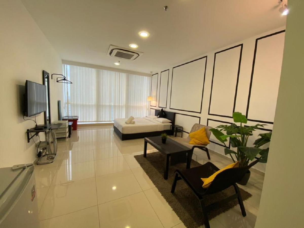 Pinnacle Pj @ Penguin Homes Petaling Jaya Exterior photo