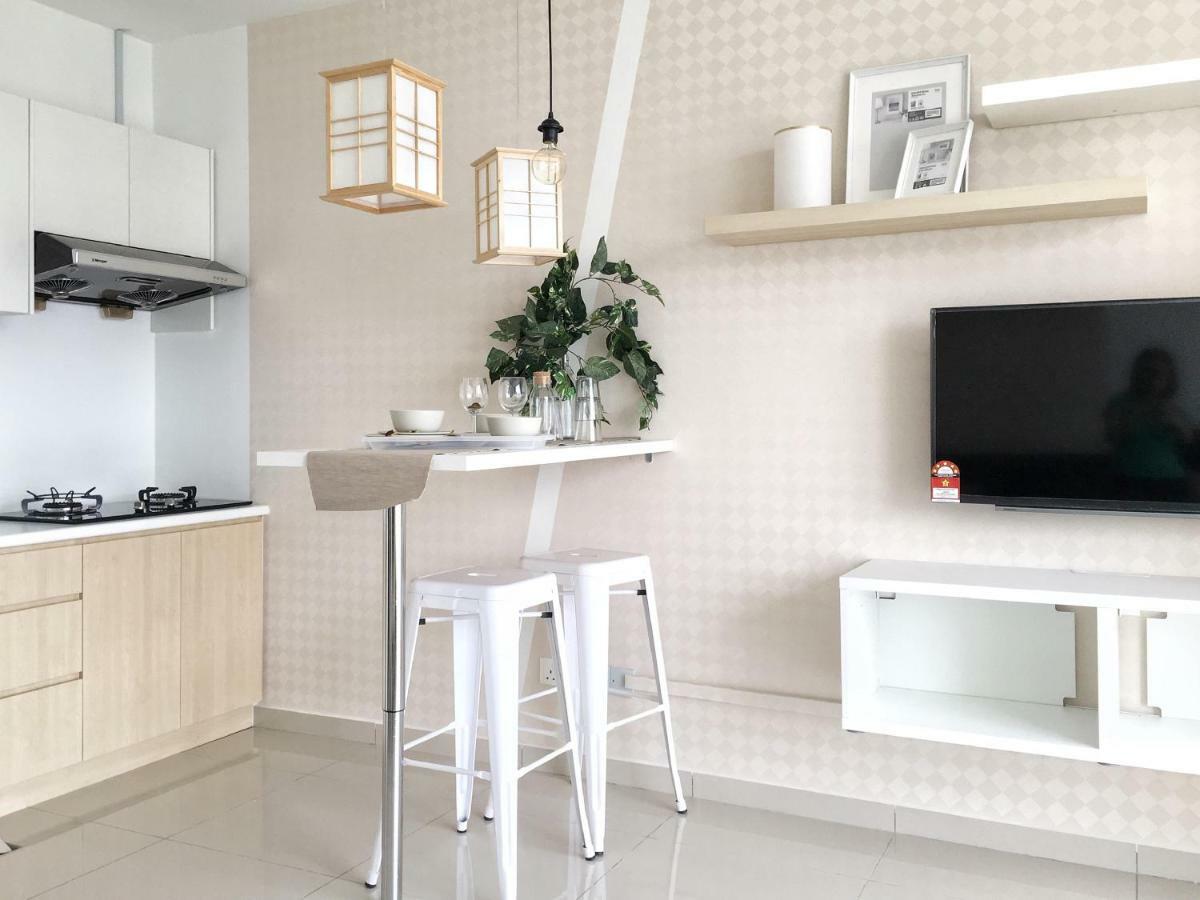 Pinnacle Pj @ Penguin Homes Petaling Jaya Exterior photo